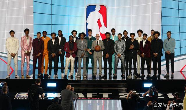 夏洛特黄蜂内部会议纪要流出：今晨门线救险；NBA常规赛使命明确；年轻球员获得机会的简单介绍