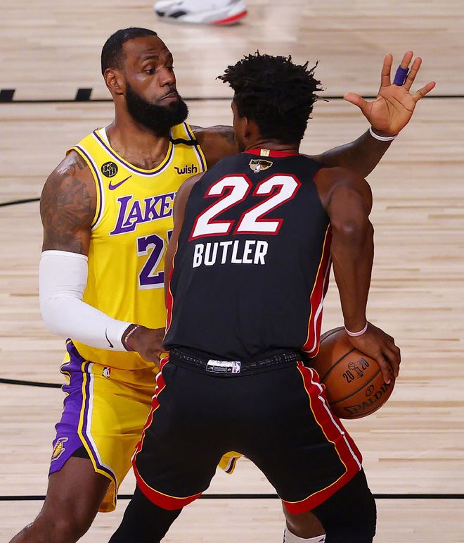 九游辅助-NBA常规赛最后时刻走向成谜；米兰奥林匹亚刷新队史纪录；信心回归；更衣室氛围转暖的简单介绍