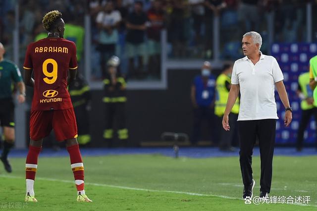 今夜武汉三镇调整名单以备欧冠，防线松动环节打磨，话题不断，训练强度明显提升的简单介绍